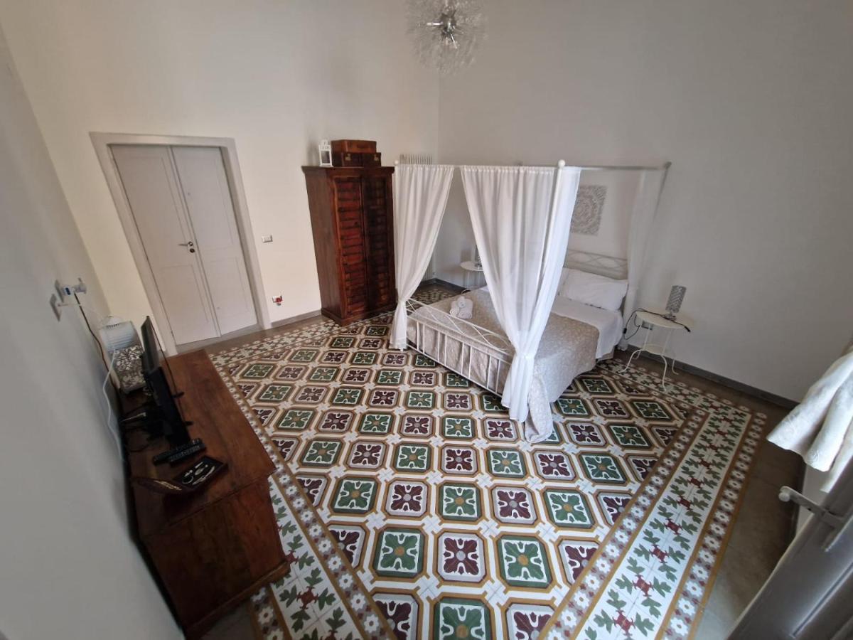 דירות לצ'ה La Casa Di Nonna Titina מראה חיצוני תמונה